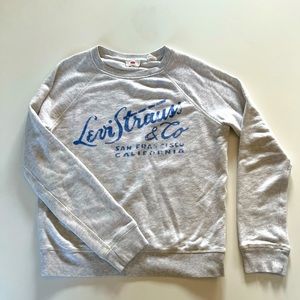 Vintage Levi’s sweatshirt